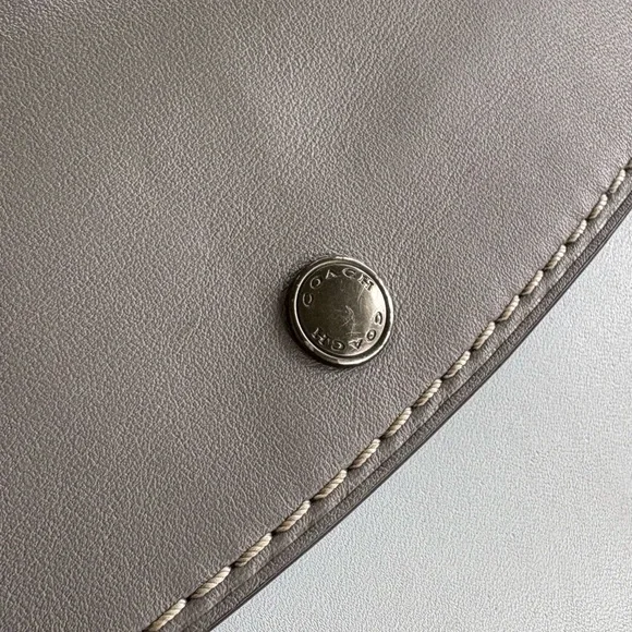 SOLD Coach 1941 Blue Colorblock Clutch Wristlet Glovetanned Gunmetal - Picture 6 of 12